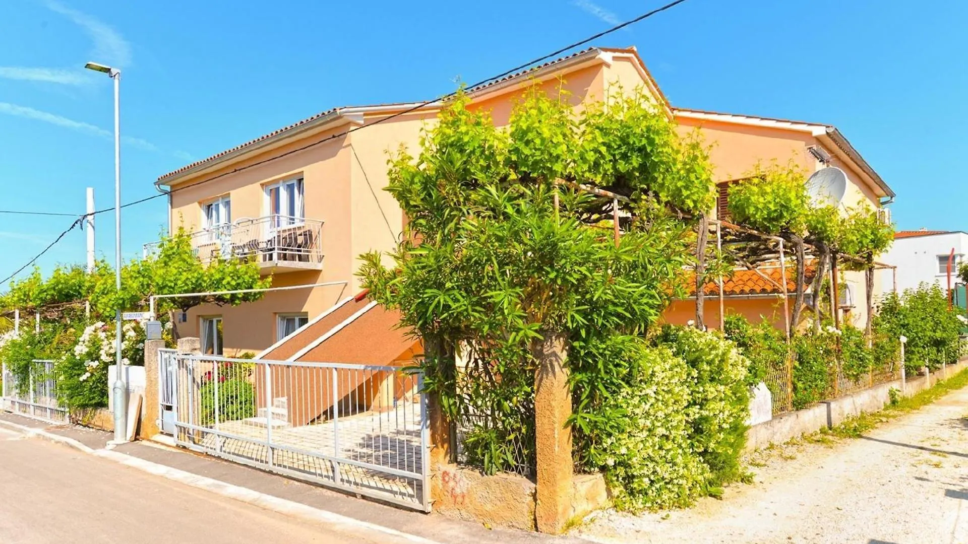 Apartment Ferienwohnung Fuer 6 Personen Ca 85 Qm In Fazana, Istrien Istrische Riviera Croatia